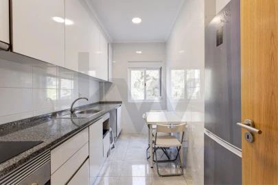 Apartamento T1 para Venda em Camarate, Unhos e Apelação