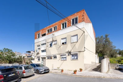 Apartamento T1 para Venda em Camarate, Unhos e Apelação