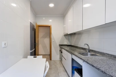 Apartamento T1 para Venda em Camarate, Unhos e Apelação