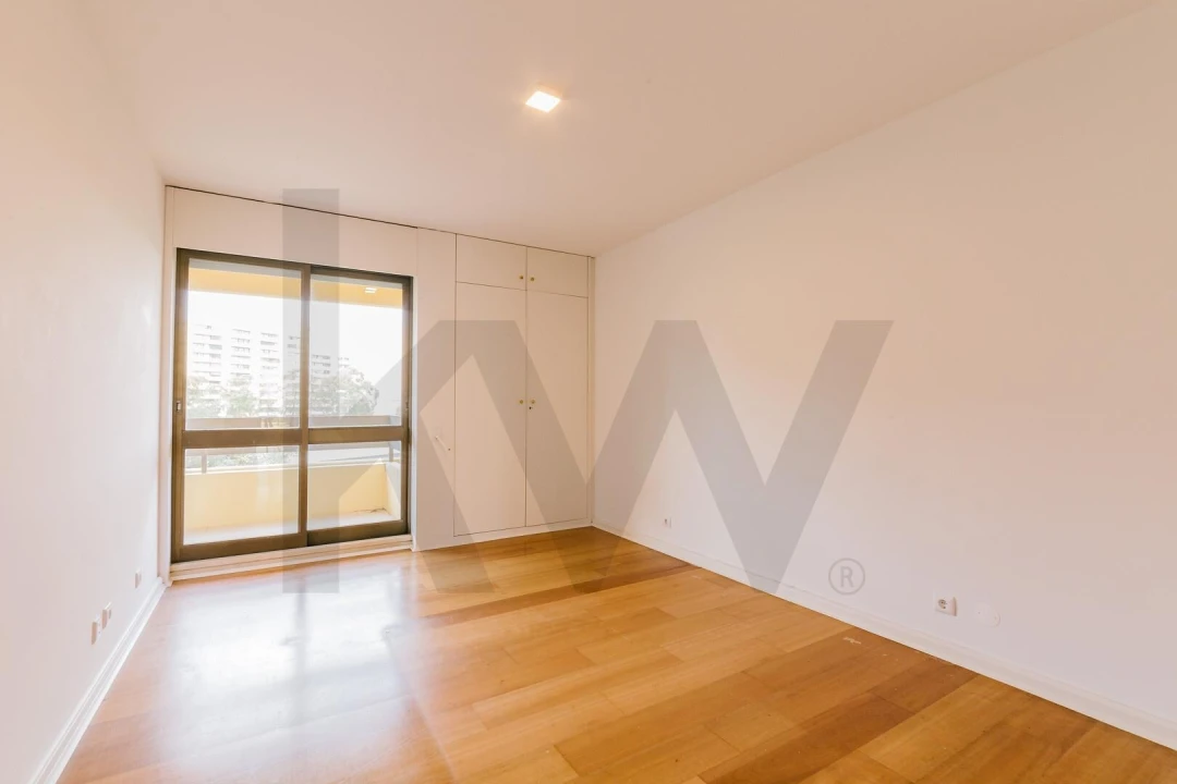 Apartamento T4 para Venda em Avenidas Novas Foto 24