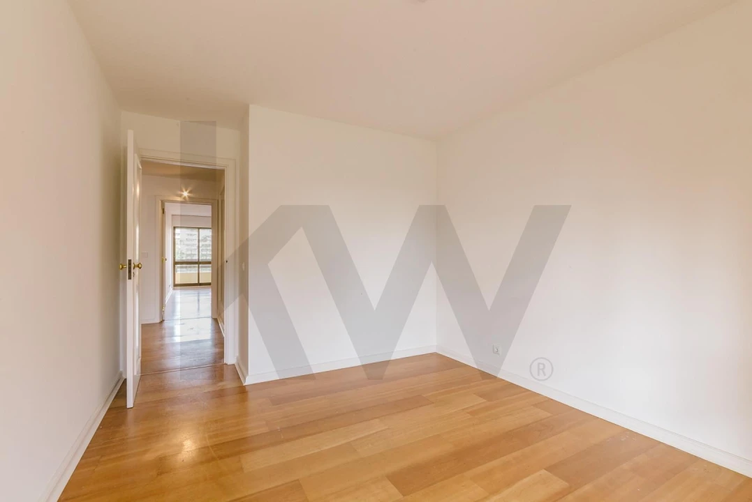 Apartamento T4 para Venda em Avenidas Novas Foto 28