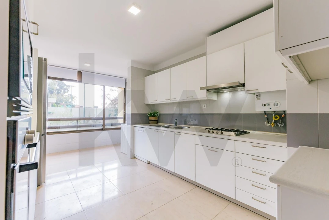 Apartamento T4 para Venda em Avenidas Novas Foto 9