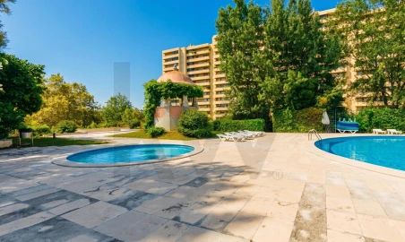 Apartamento T4 para Venda em Avenidas Novas