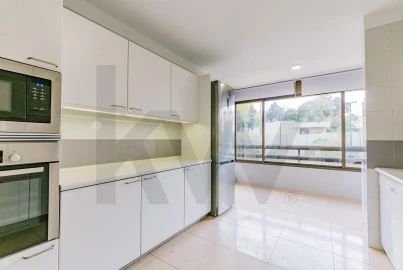 Apartamento T4 para Venda em Avenidas Novas