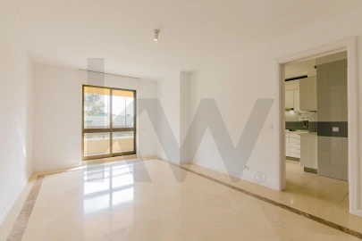 Apartamento T4 para Venda em Avenidas Novas