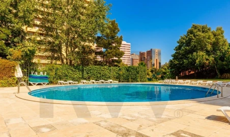 Apartamento T4 para Venda em Avenidas Novas