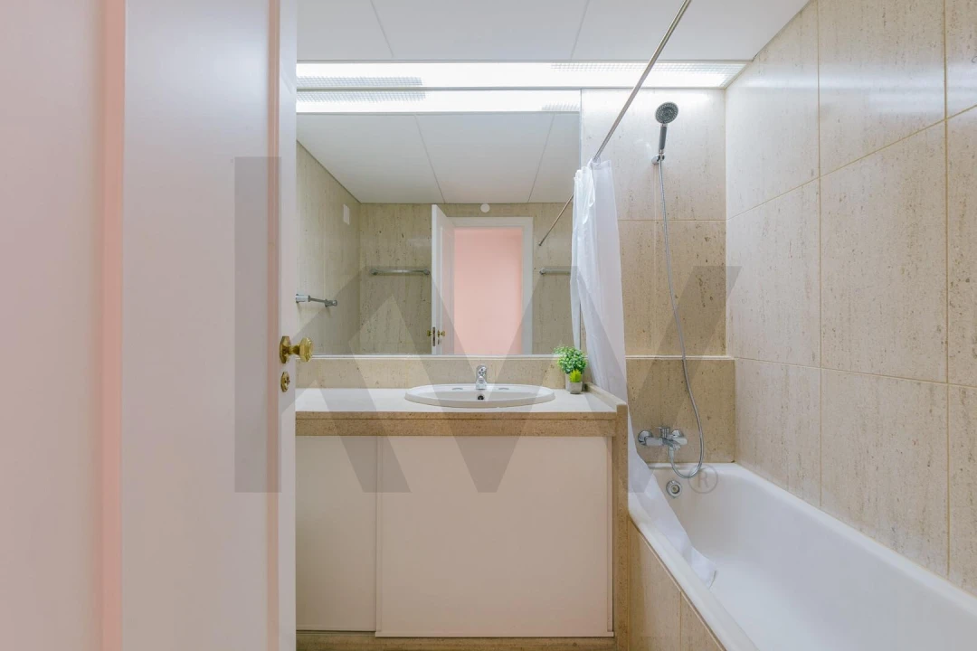 Apartamento T4 para Venda em Avenidas Novas Foto 26