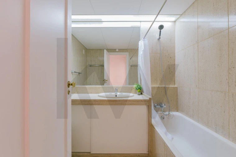 Apartamento T4 para Venda em Avenidas Novas Foto 26