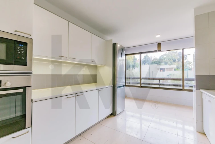 Apartamento T4 para Venda em Avenidas Novas Foto 10