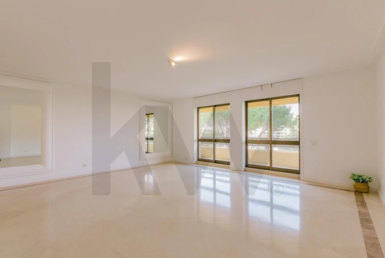 Apartamento T4 para Venda em Avenidas Novas Foto 4