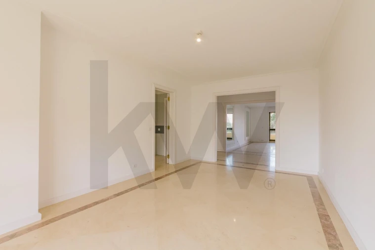 Apartamento T4 para Venda em Avenidas Novas Foto 19