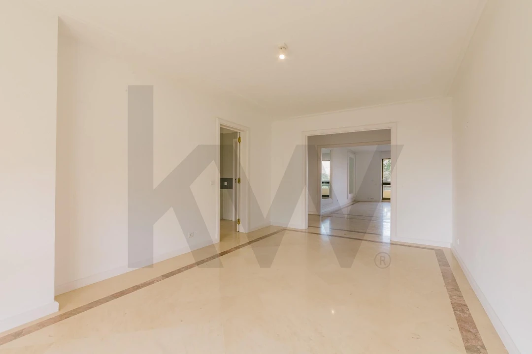 Apartamento T4 para Venda em Avenidas Novas Foto 19