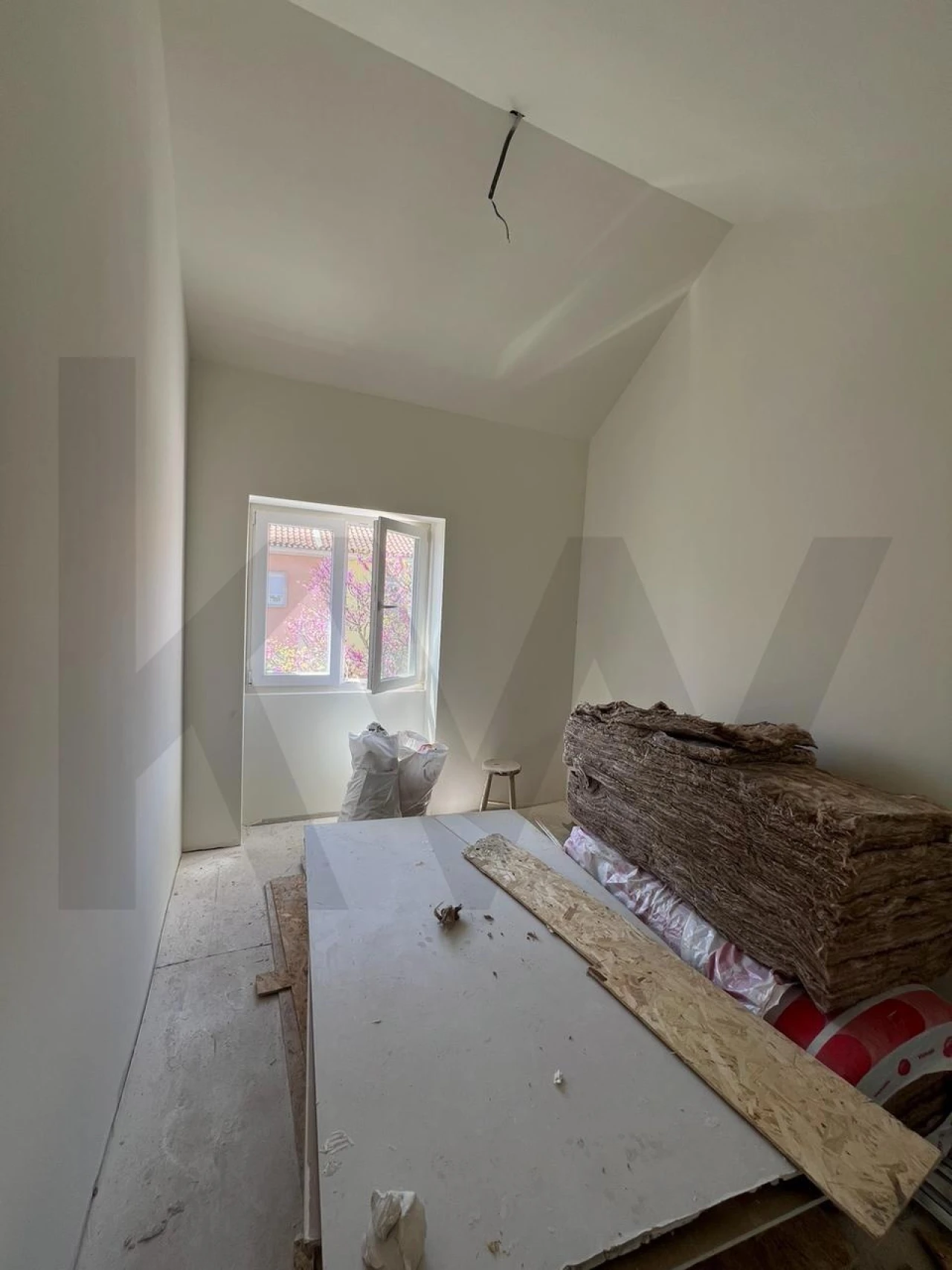 Apartamento T1 para Venda em Alvalade Foto 9