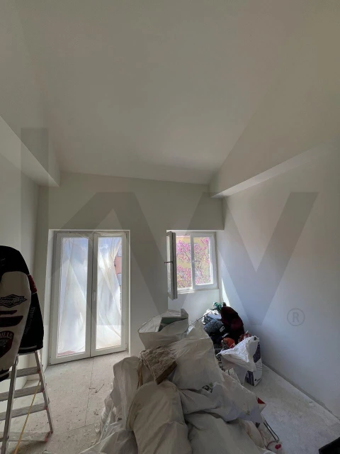 Apartamento T1 para Venda em Alvalade