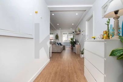 Apartamento T1 para Venda em Póvoa de Santo Adrião e Olival Basto