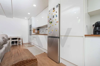 Apartamento T1 para Venda em Póvoa de Santo Adrião e Olival Basto