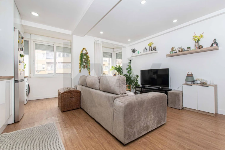 Apartamento T1 para Venda em Póvoa de Santo Adrião e Olival Basto Foto 6