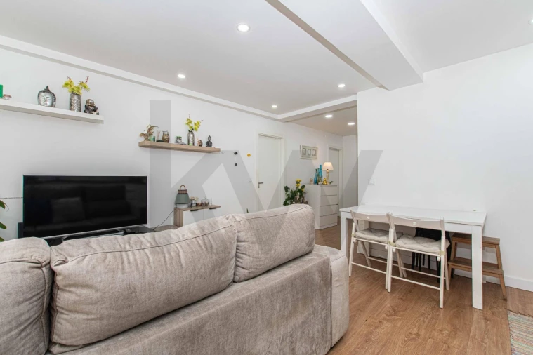 Apartamento T1 para Venda em Póvoa de Santo Adrião e Olival Basto Foto 3