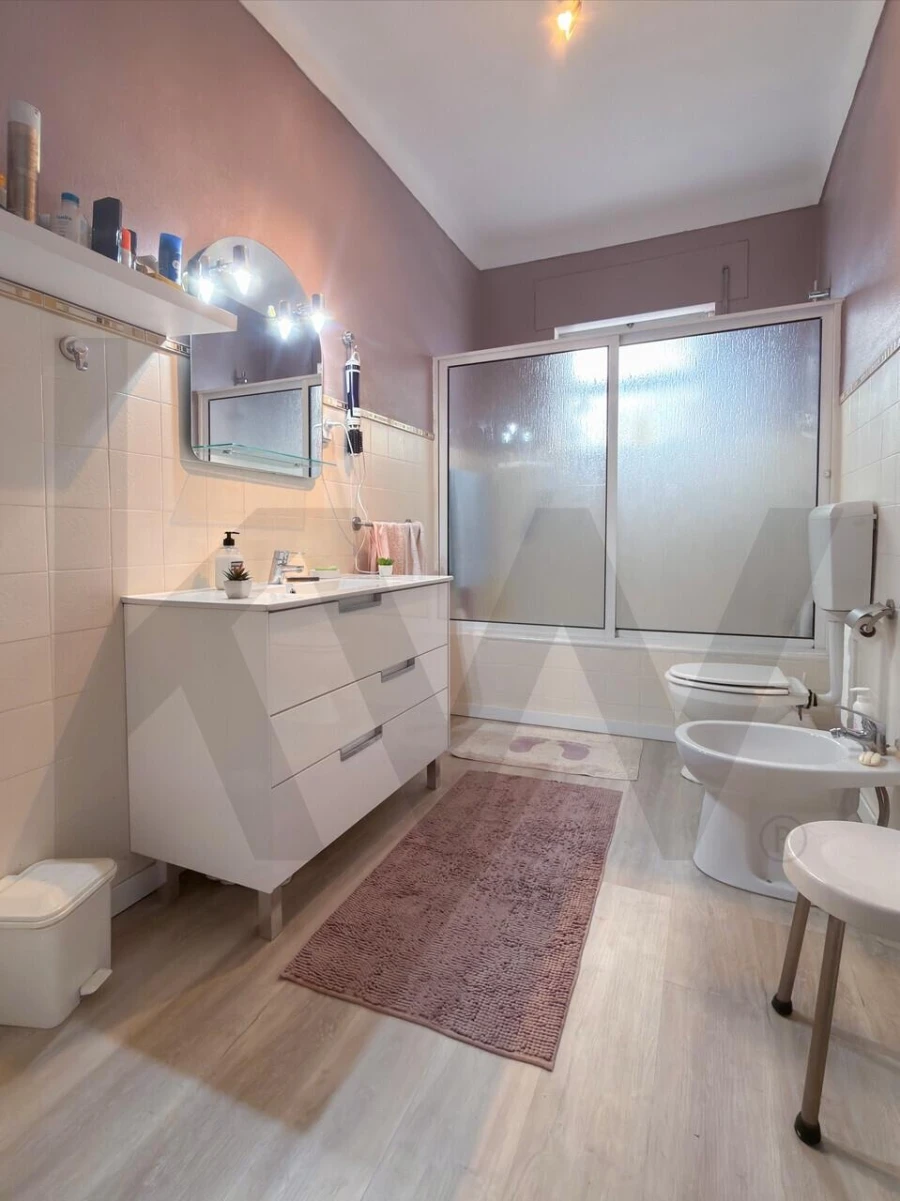 Moradia T2 para Venda em Quinta do Conde Foto 18