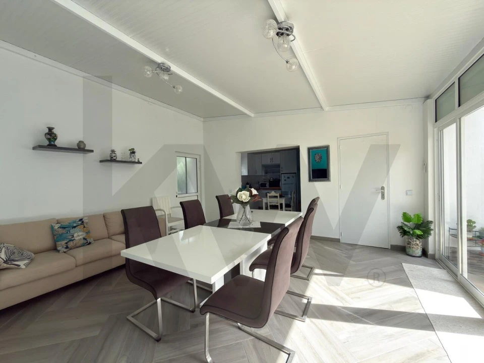 Moradia T2 para Venda em Quinta do Conde Foto 9