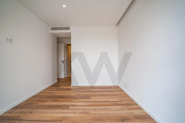 Apartamento T3 para Venda em São Martinho do Porto Foto 14