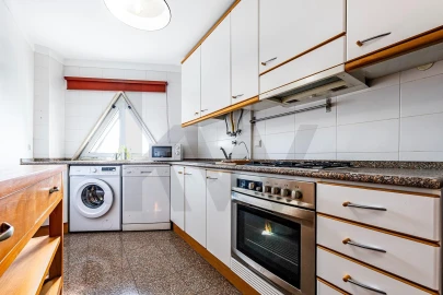 Apartamento T1 para Arrendamento em Areeiro