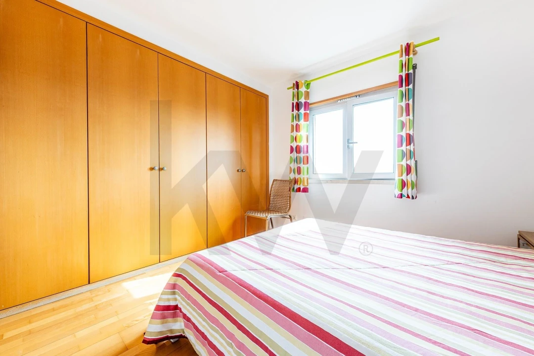 Apartamento T1 para Arrendamento em Areeiro Foto 12