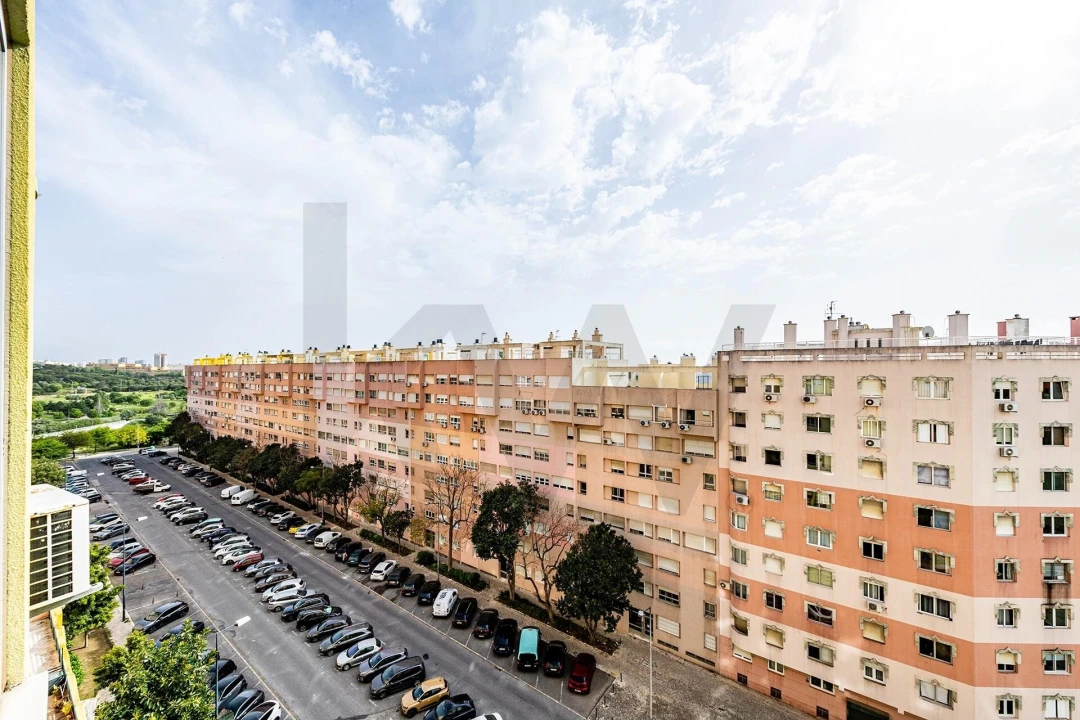 Apartamento T1 para Arrendamento em Areeiro Foto 6