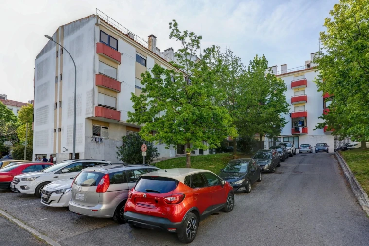 Apartamento T2 para Venda em Mina de Água Foto 24