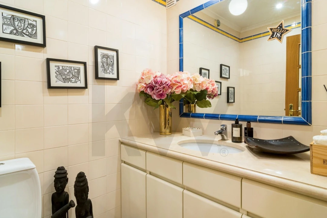 Apartamento T3 para Venda em Carcavelos e Parede Foto 10