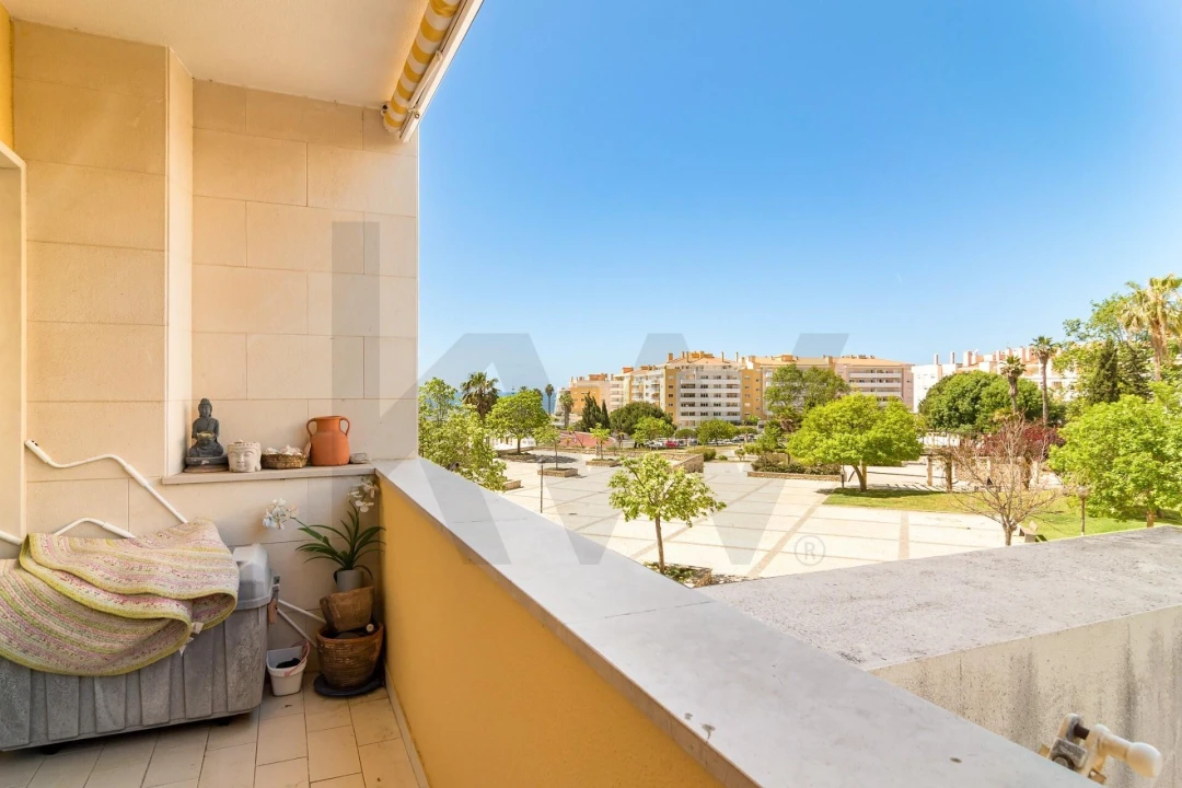 Apartamento T3 para Venda em Carcavelos e Parede Foto 16