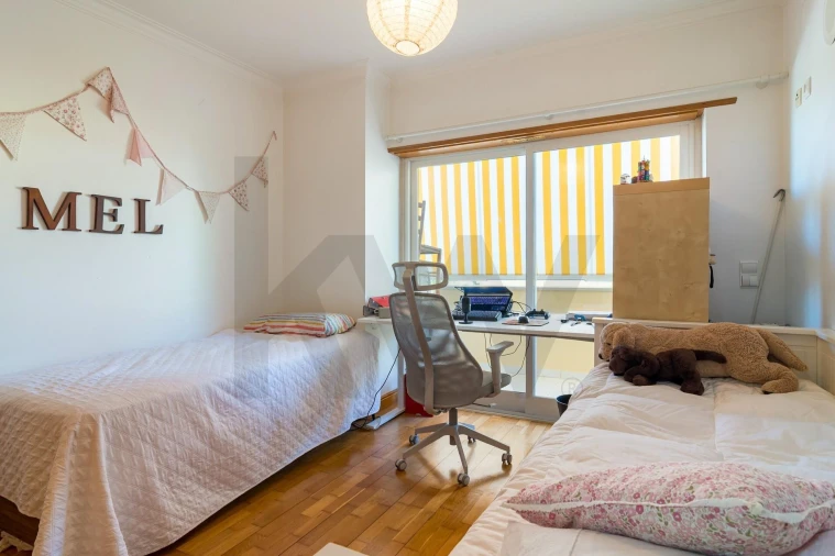 Apartamento T3 para Venda em Carcavelos e Parede Foto 15