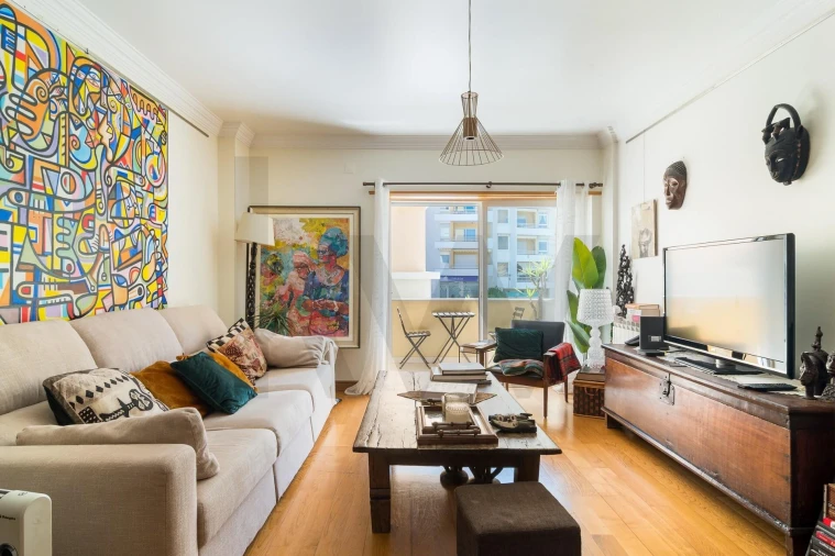 Apartamento T3 para Venda em Carcavelos e Parede Foto 2