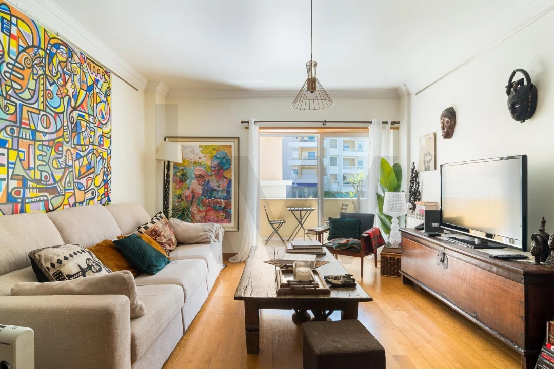 Apartamento T3 para Venda em Carcavelos e Parede Foto 2