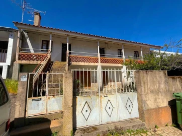 Moradia T4 para Venda em Vale de Prazeres e Mata da Rainha