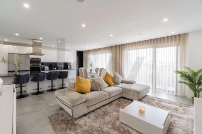 Apartamento T3 para Venda em Faro (Sé e São Pedro)