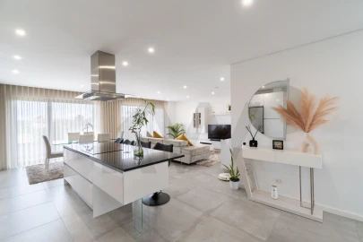 Apartamento T3 para Venda em Faro (Sé e São Pedro)