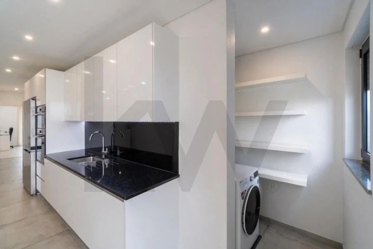 Apartamento T3 para Venda em Faro (Sé e São Pedro) Foto 10