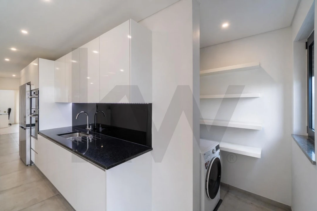 Apartamento T3 para Venda em Faro (Sé e São Pedro) Foto 10