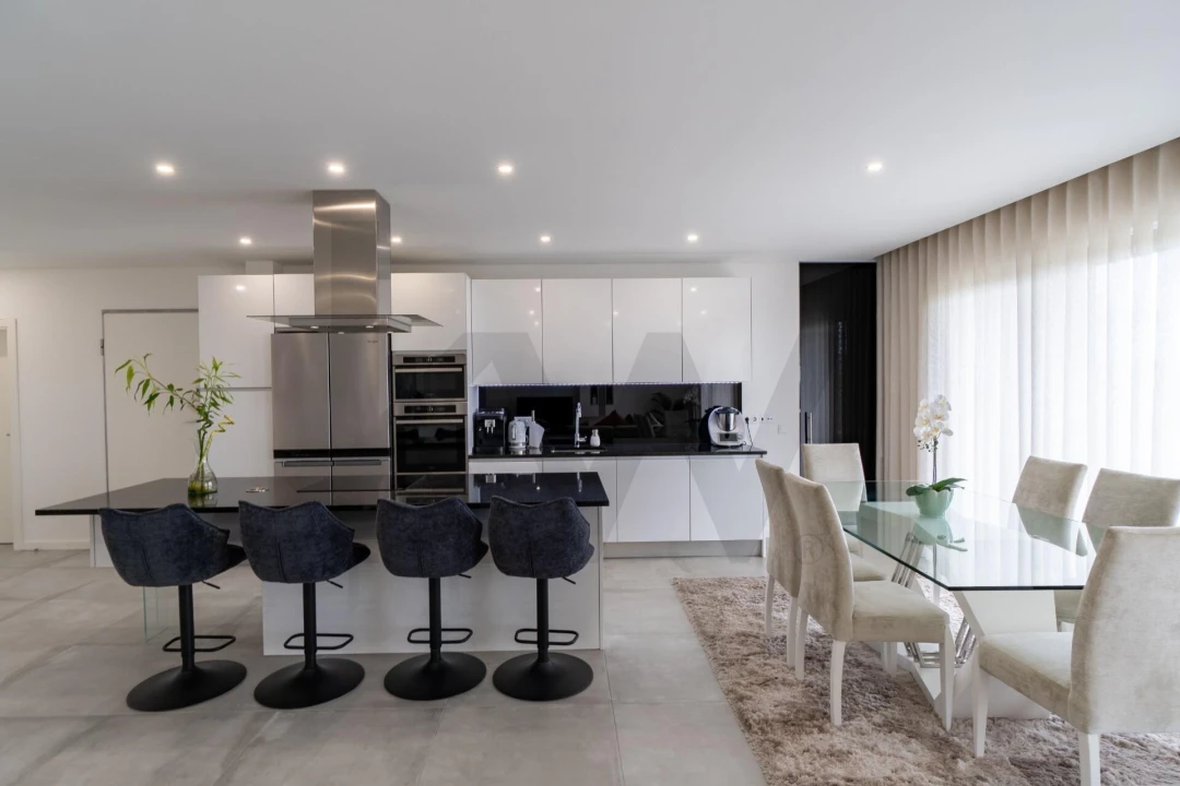 Apartamento T3 para Venda em Faro (Sé e São Pedro) Foto 9