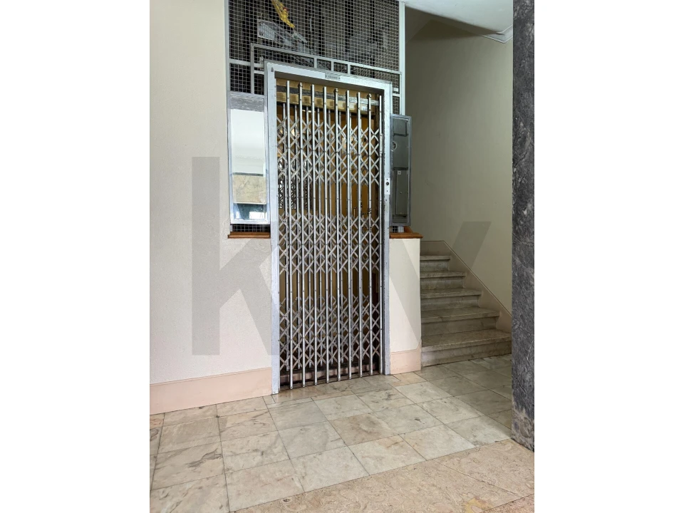 Apartamento T1 para Arrendamento em Campo de Ourique Foto 27