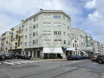 Apartamento T1 para Arrendamento em Campo de Ourique
