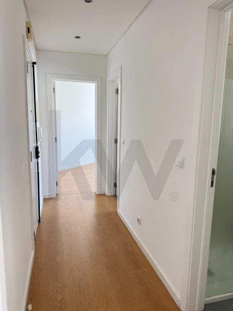 Apartamento T1 para Arrendamento em Campo de Ourique