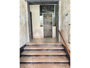 Apartamento T1 para Arrendamento em Campo de Ourique