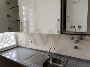 Apartamento T1 para Arrendamento em Campo de Ourique