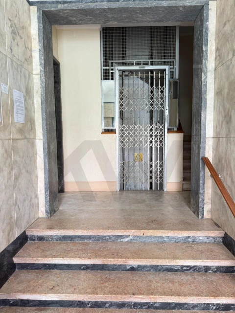 Apartamento T1 para Arrendamento em Campo de Ourique
