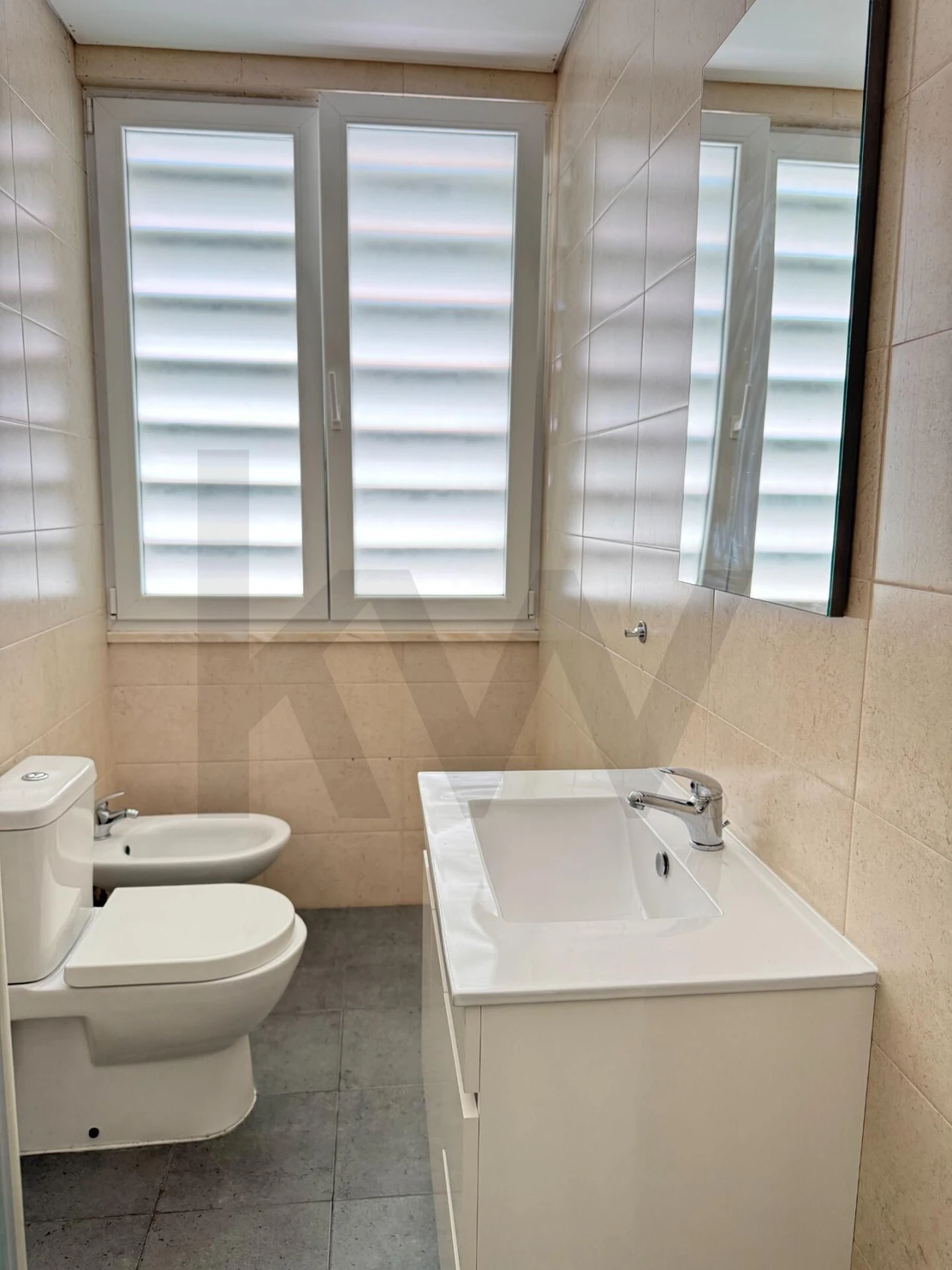 Apartamento T1 para Arrendamento em Campo de Ourique Foto 11