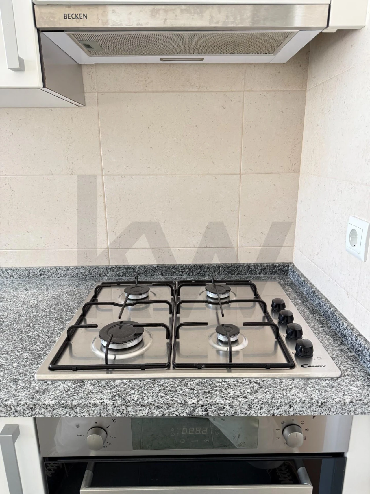 Apartamento T1 para Arrendamento em Campo de Ourique Foto 7
