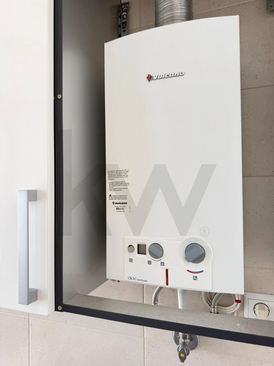 Apartamento T1 para Arrendamento em Campo de Ourique Foto 8