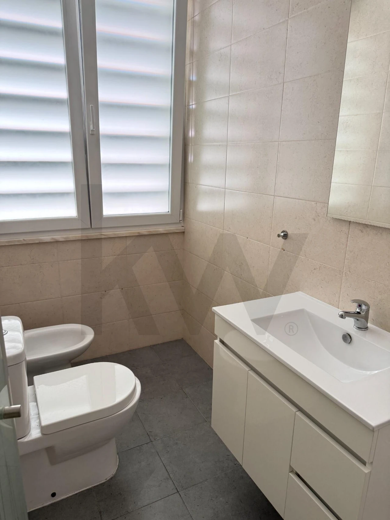 Apartamento T1 para Arrendamento em Campo de Ourique Foto 13
